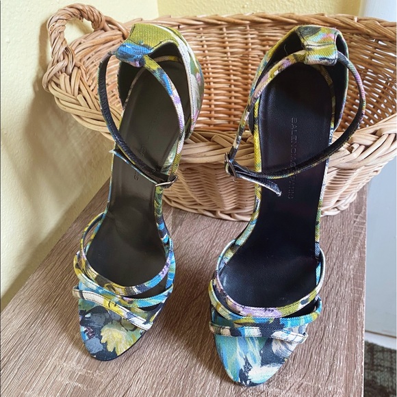 SOLD ✖️ - Picture 4 of 15